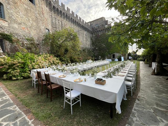 Il matrimonio di Milena e Adam a Fosdinovo, Massa Carrara 10