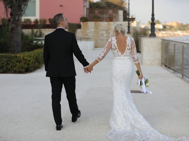 Il matrimonio di Paola e Valerio a Pozzallo, Ragusa 20