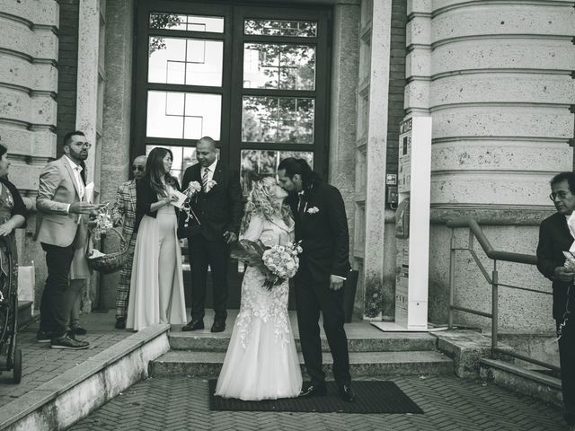 Il matrimonio di Jonathan e Manuela a Caronno Pertusella, Varese 130