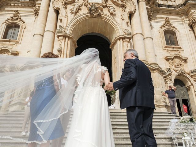 Il matrimonio di Elisabeth e Fabio a Modica, Ragusa 14