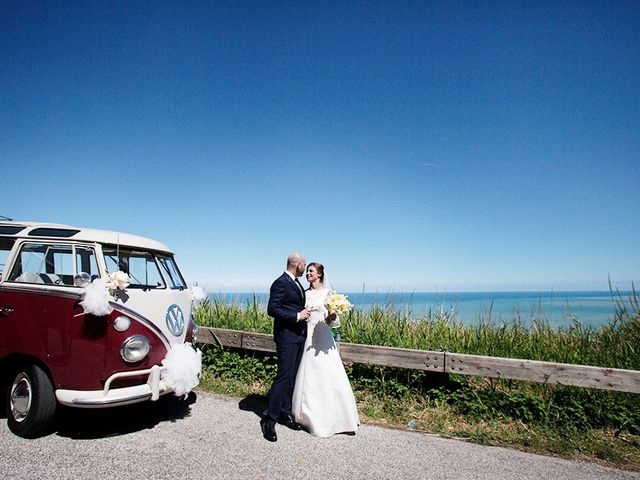 Il matrimonio di Andrea e Anais a Pesaro, Pesaro - Urbino 10