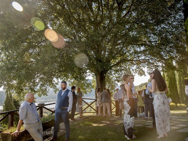 Il matrimonio di Dean e Michelle a Calolziocorte, Lecco 17