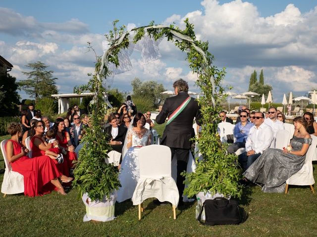 Il matrimonio di Gabriele e Chiara a Tavarnelle Val di Pesa, Firenze 13