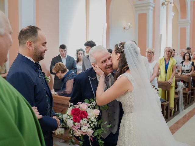 Il matrimonio di Marco e Valentina a Montescudo, Rimini 28