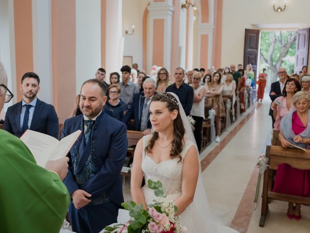 Il matrimonio di Marco e Valentina a Montescudo, Rimini 34