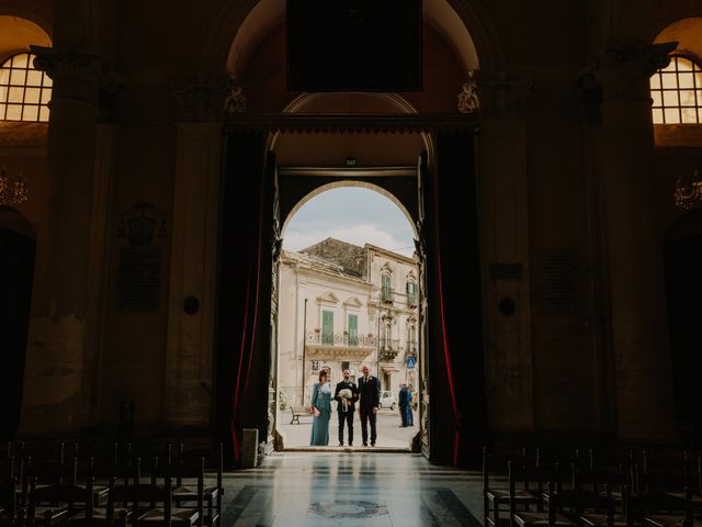 Il matrimonio di Alessia e Carmelo a Modica, Ragusa 17