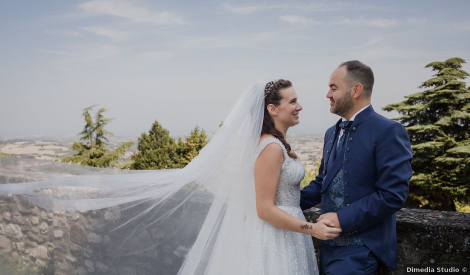 Il matrimonio di Marco e Valentina a Montescudo, Rimini