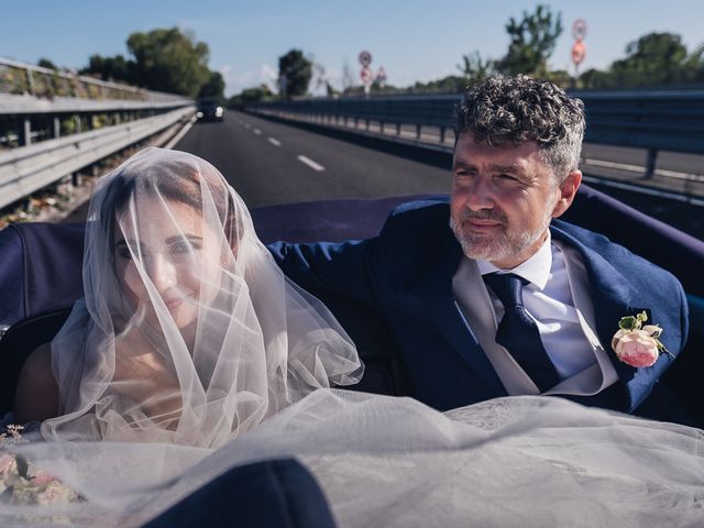 Il matrimonio di Matteo e Sara a Torre del Lago, Lucca 19