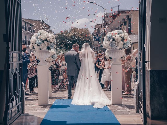 Il matrimonio di Flora e Luigi a Boscotrecase, Napoli 1