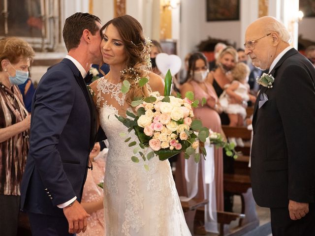 Il matrimonio di Luca e Letizia a Lucca, Lucca 23