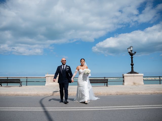 Il matrimonio di Luigia e Versilio a Bari, Bari 25