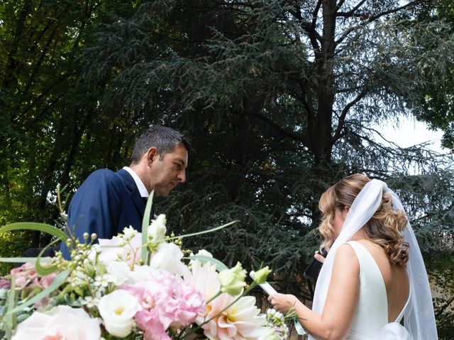 Il matrimonio di Giovanni e Laura a Robecco sul Naviglio, Milano 16