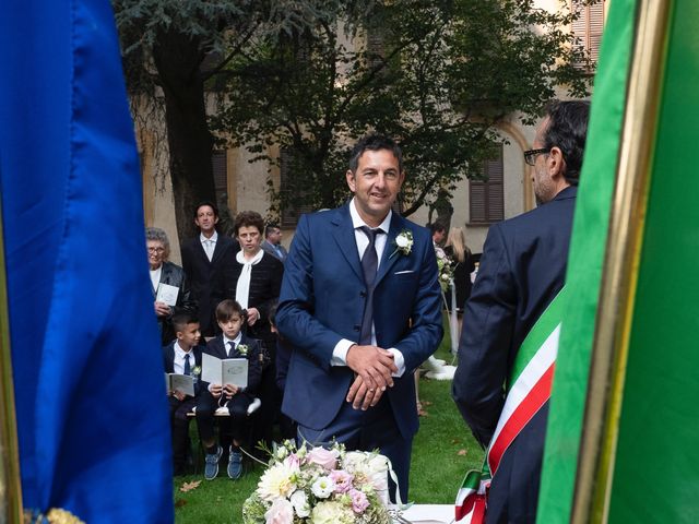 Il matrimonio di Giovanni e Laura a Robecco sul Naviglio, Milano 17