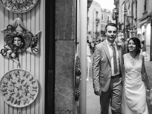 Il matrimonio di Simon e Tindara a Taormina, Messina 30