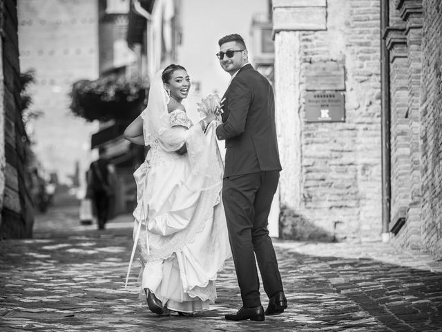 Il matrimonio di Varsha e Giancarlo a Gradara, Pesaro - Urbino 18