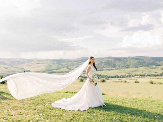 Il matrimonio di Matheus e Maria Vitoria a Pienza, Siena 25