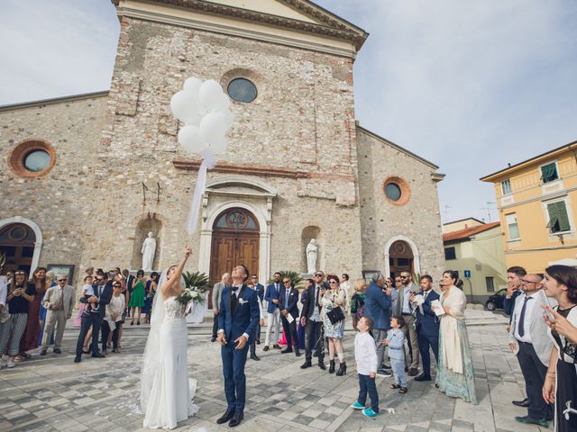 Il matrimonio di Manuele e Federica a Massa, Massa Carrara 14