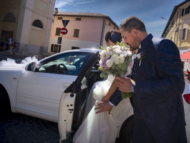 Il matrimonio di Lorenzo e Jessica a Suno, Novara 17