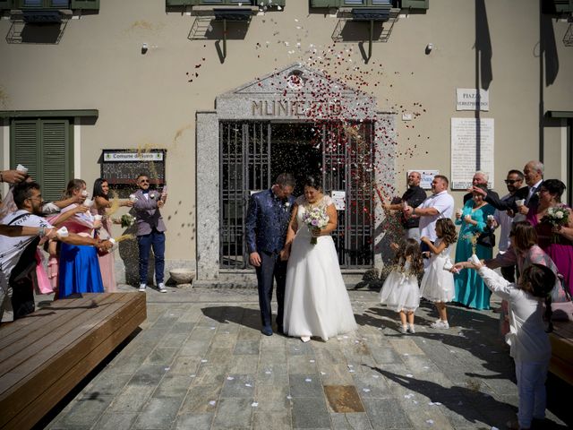Il matrimonio di Lorenzo e Jessica a Suno, Novara 35