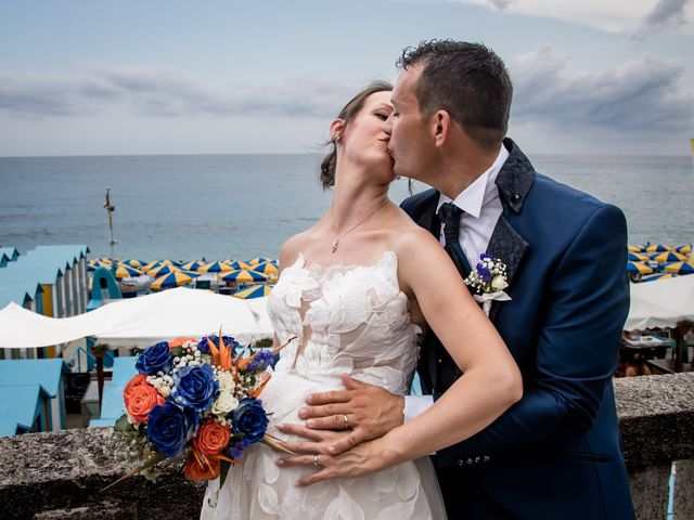 Il matrimonio di Stefano e Enrica a Celle Ligure, Savona 36