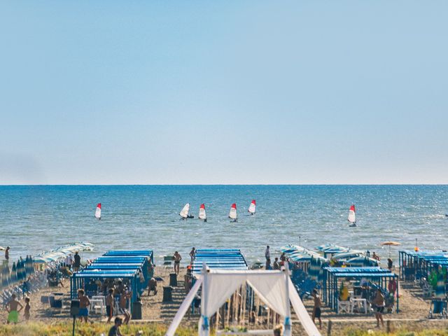 Il matrimonio di Alessandro e Sara a Viareggio, Lucca 6