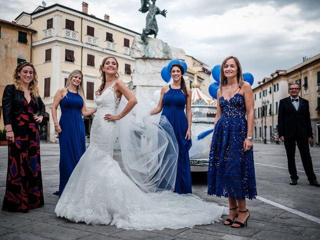 Il matrimonio di Giuliano e Silvia a Viareggio, Lucca 40