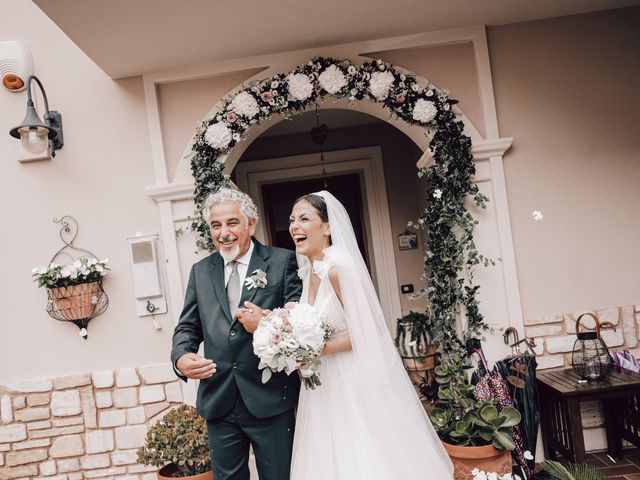 Il matrimonio di Vincenzo e Michela a San Giovanni in Fiore, Cosenza 22