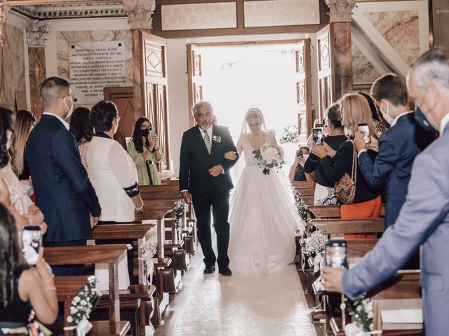 Il matrimonio di Vincenzo e Michela a San Giovanni in Fiore, Cosenza 23