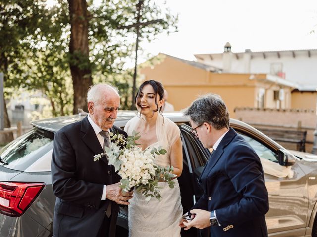 Il matrimonio di Francesco e Sara a Pianella, Pescara 18