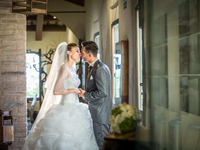 Il matrimonio di Gianluca e Elena a Altidona, Fermo 18