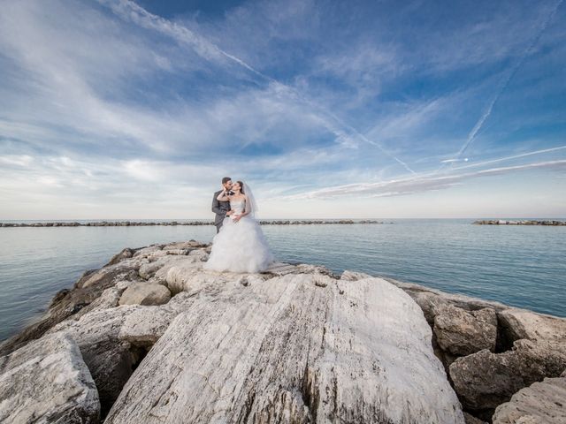 Il matrimonio di Gianluca e Elena a Altidona, Fermo 30