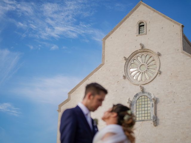 Il matrimonio di Alberto e Viviana a Trani, Bari 38