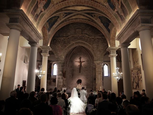 Il matrimonio di Roberto e Lucia a Fermo, Fermo 32