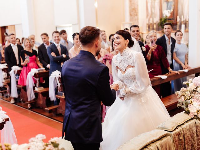 Il matrimonio di Josip e Federica a Tenero-Contra, Ticino 16