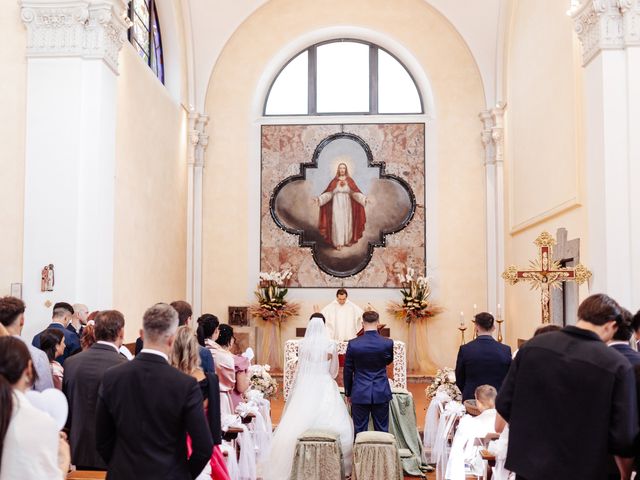 Il matrimonio di Josip e Federica a Tenero-Contra, Ticino 22