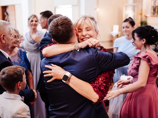 Il matrimonio di Josip e Federica a Tenero-Contra, Ticino 24