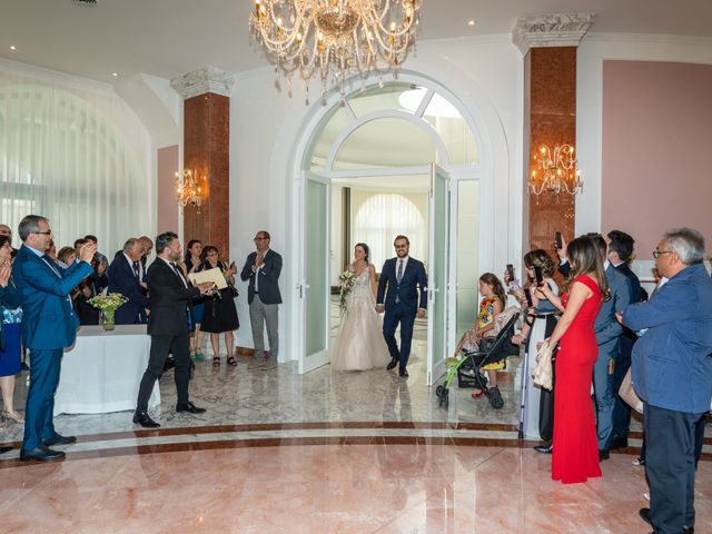 Il matrimonio di Maria Laura e Alessandro a Potenza, Potenza 14