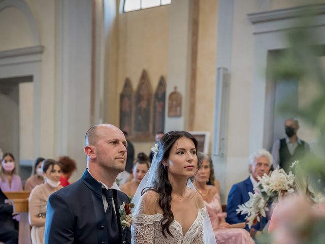 Il matrimonio di Simone e Rebecca a Montespertoli, Firenze 27