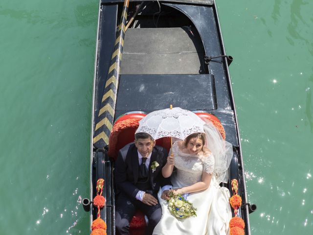 Il matrimonio di Alessandro e Laura a Peschiera del Garda, Verona 47