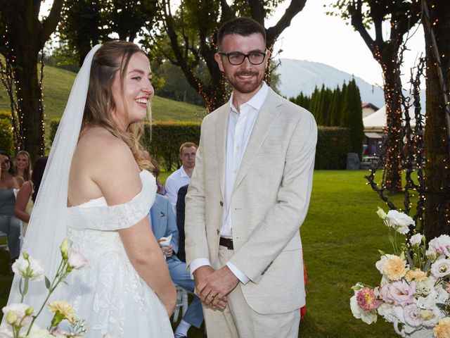 Il matrimonio di Jade e Harry a Barni, Como 14