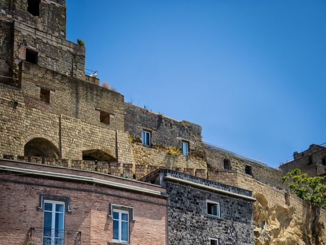 Il matrimonio di Genny e Tonia a Pozzuoli, Napoli 56