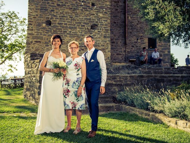 Il matrimonio di Drew e Vee a Gubbio, Perugia 53