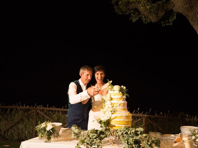 Il matrimonio di Drew e Vee a Gubbio, Perugia 74