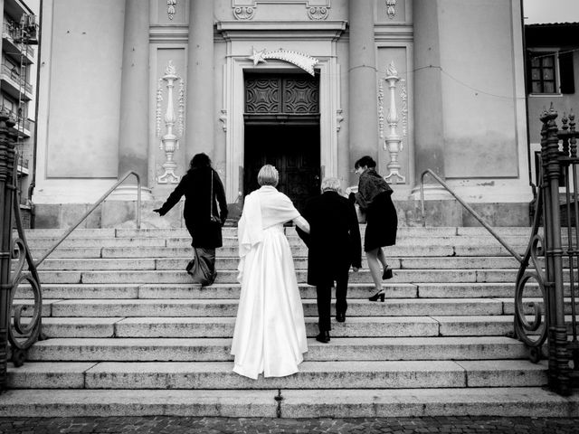 Il matrimonio di Lorenzo e Valentina a Chieri, Torino 32