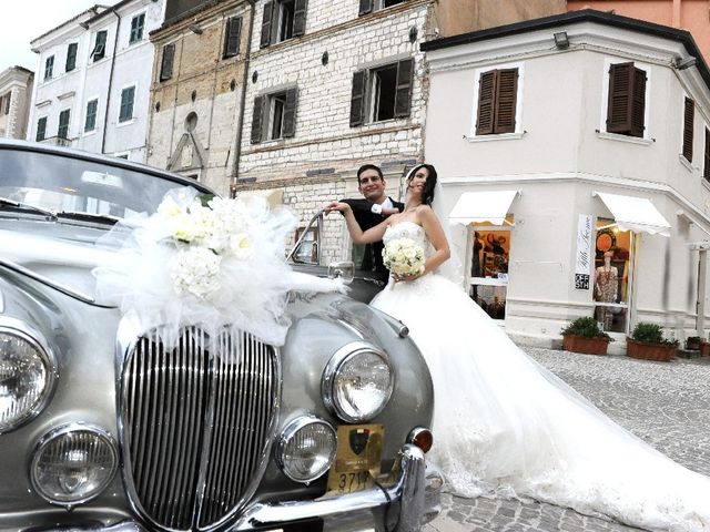 Il matrimonio di Manuel e Laura a Ancona, Ancona 11