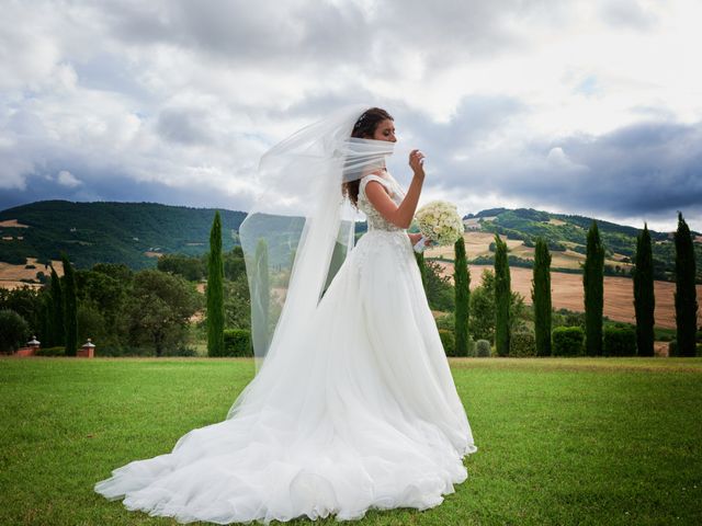 Il matrimonio di Giacomo e Elena a Isola del Piano, Pesaro - Urbino 31