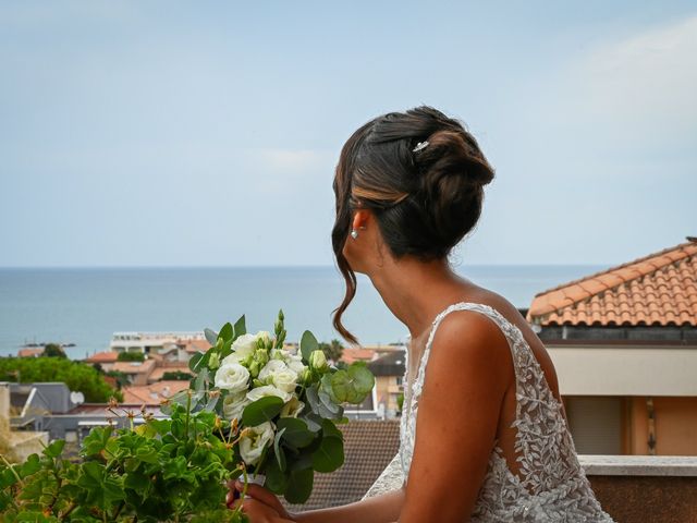 Il matrimonio di Stefano e Camilla a Montecassiano, Macerata 16