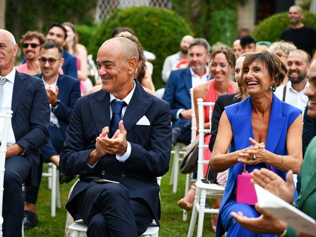 Il matrimonio di Stefano e Camilla a Montecassiano, Macerata 54