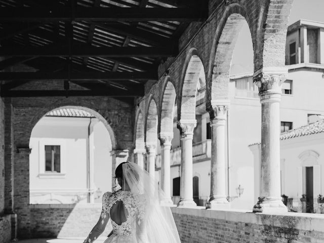 Il matrimonio di Giovanni e Claudia a Città Sant'Angelo, Pescara 61