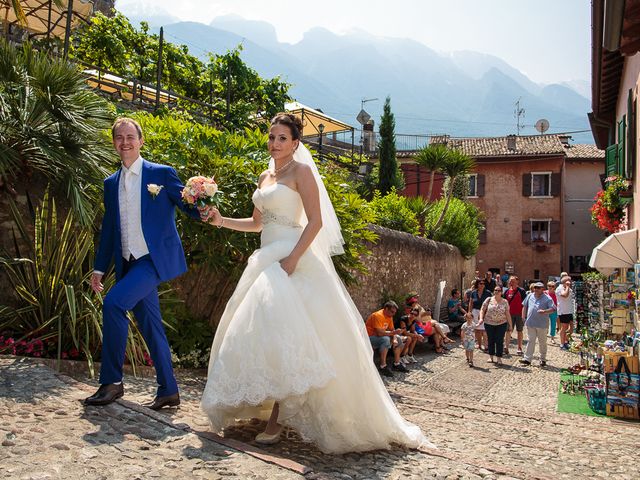 Il matrimonio di Dimitri e Olga a Malcesine, Verona 16